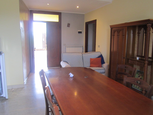 Casa semindipendente di ampia metratura
