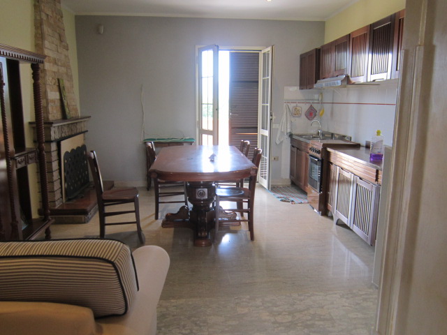 Casa semindipendente di ampia metratura