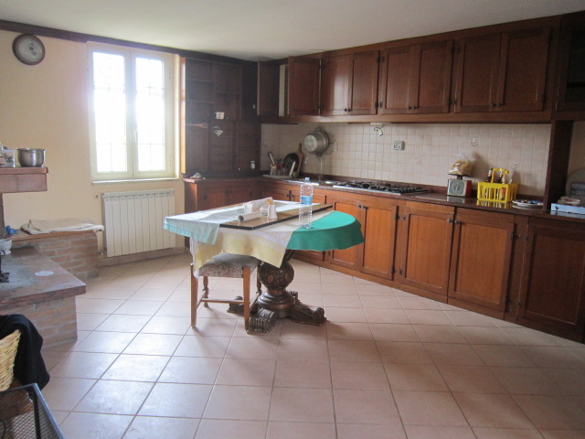 Casa semindipendente di ampia metratura