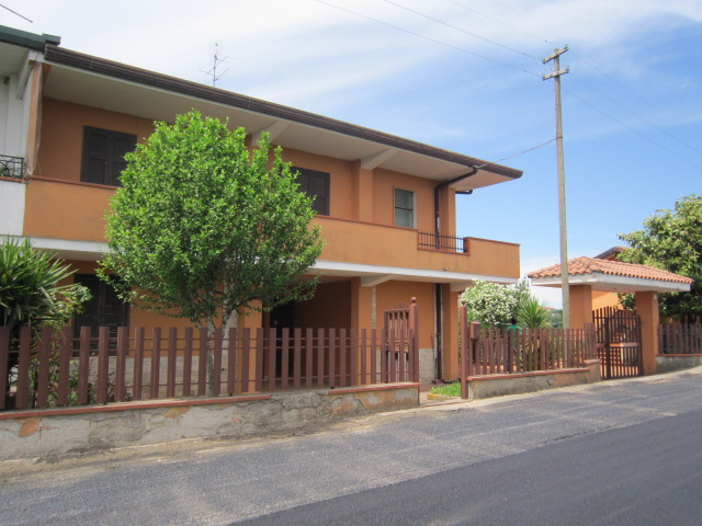 Casa semindipendente di ampia metratura